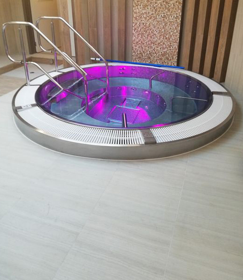 Stainless- steel Jacuzzi