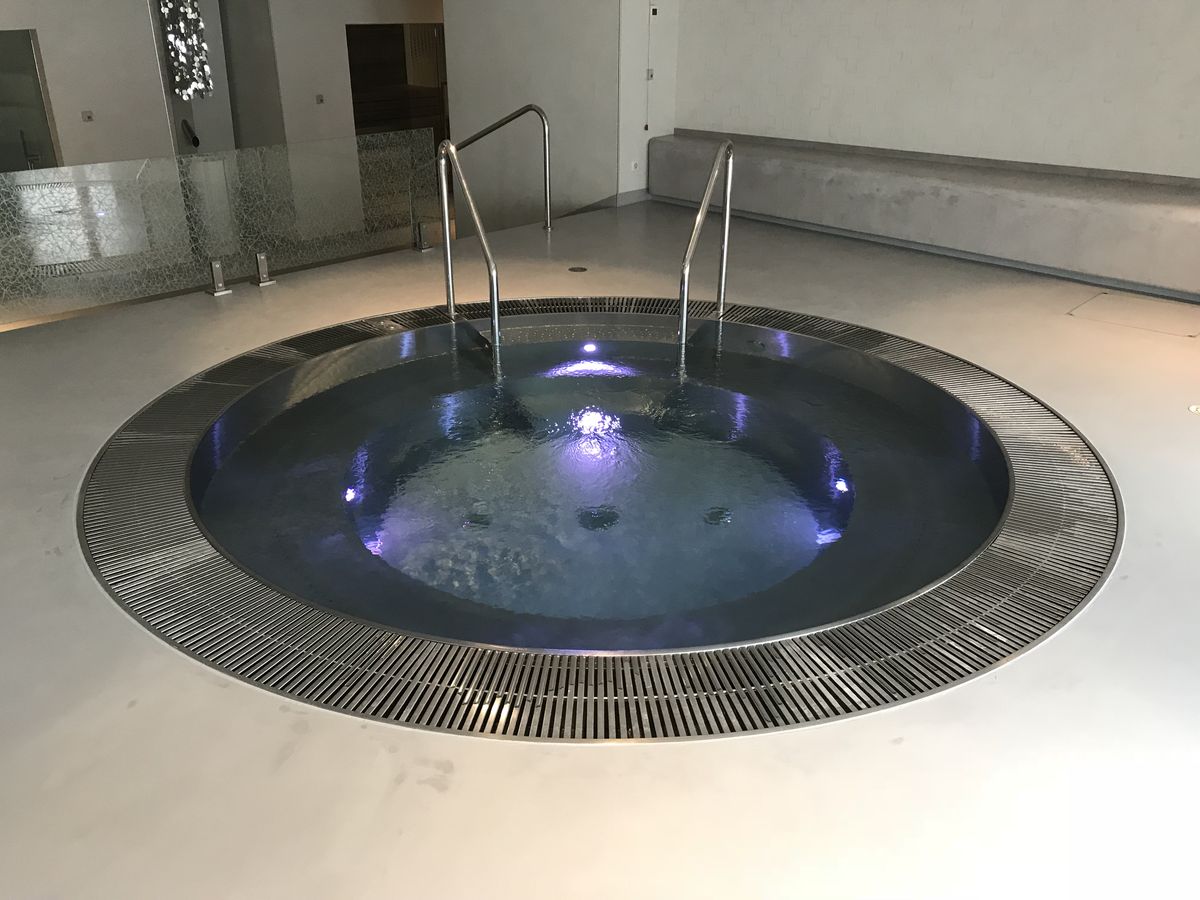 Stainless- steel  Jacuzzi